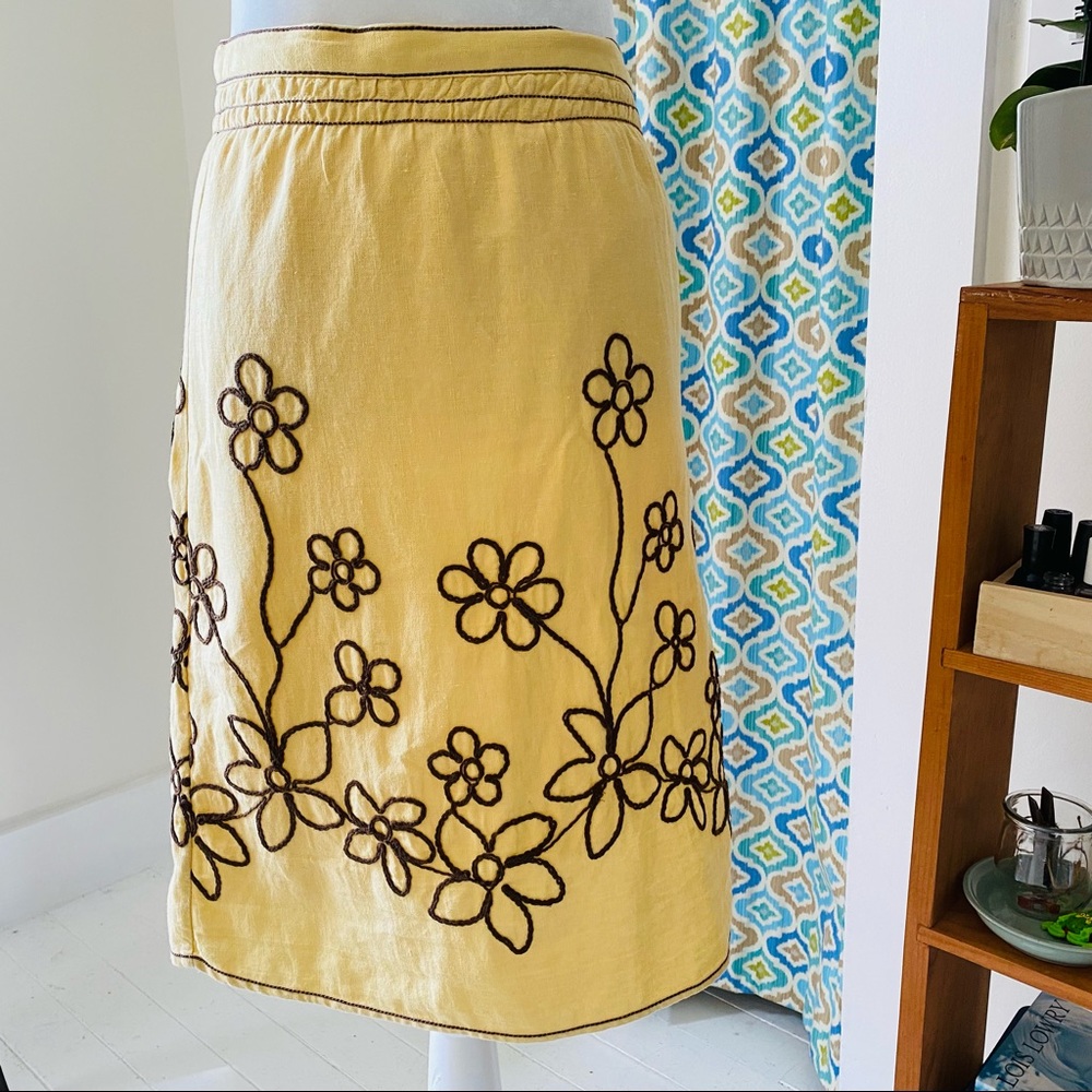 Max Studio Yellow Linen Blend Embroidered A-line Skirt (size 4) - Picture 2 of 7